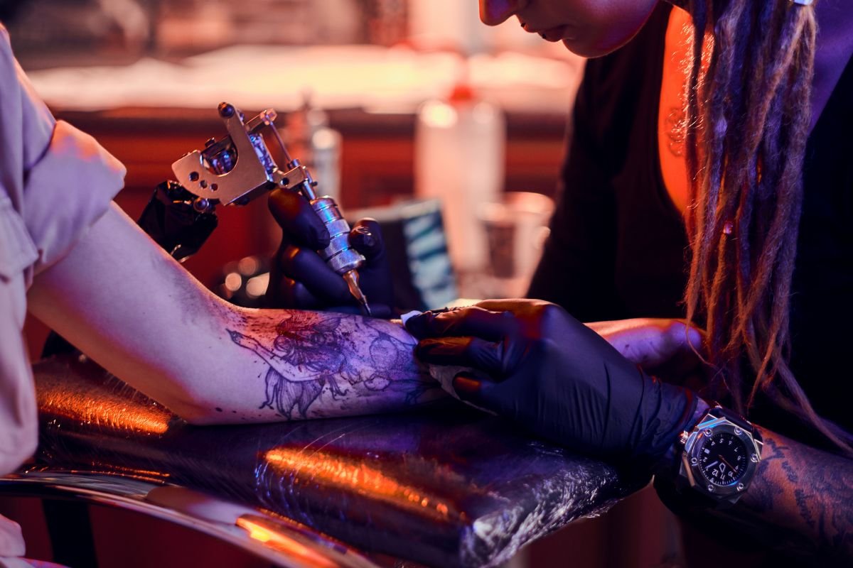 Agenda Digital - Tatuajes y Piercings
